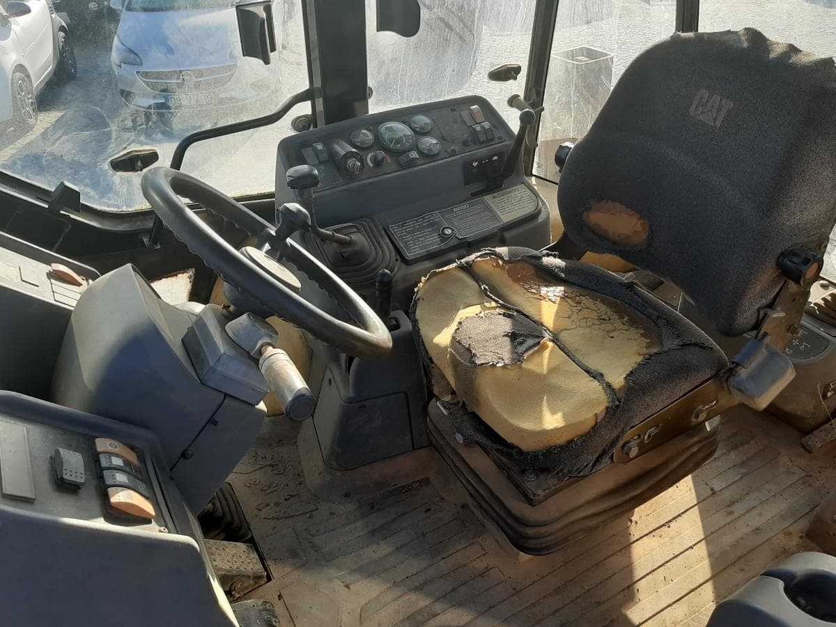 Retroescavadora CAT 428C · Ano 2001 — image 10