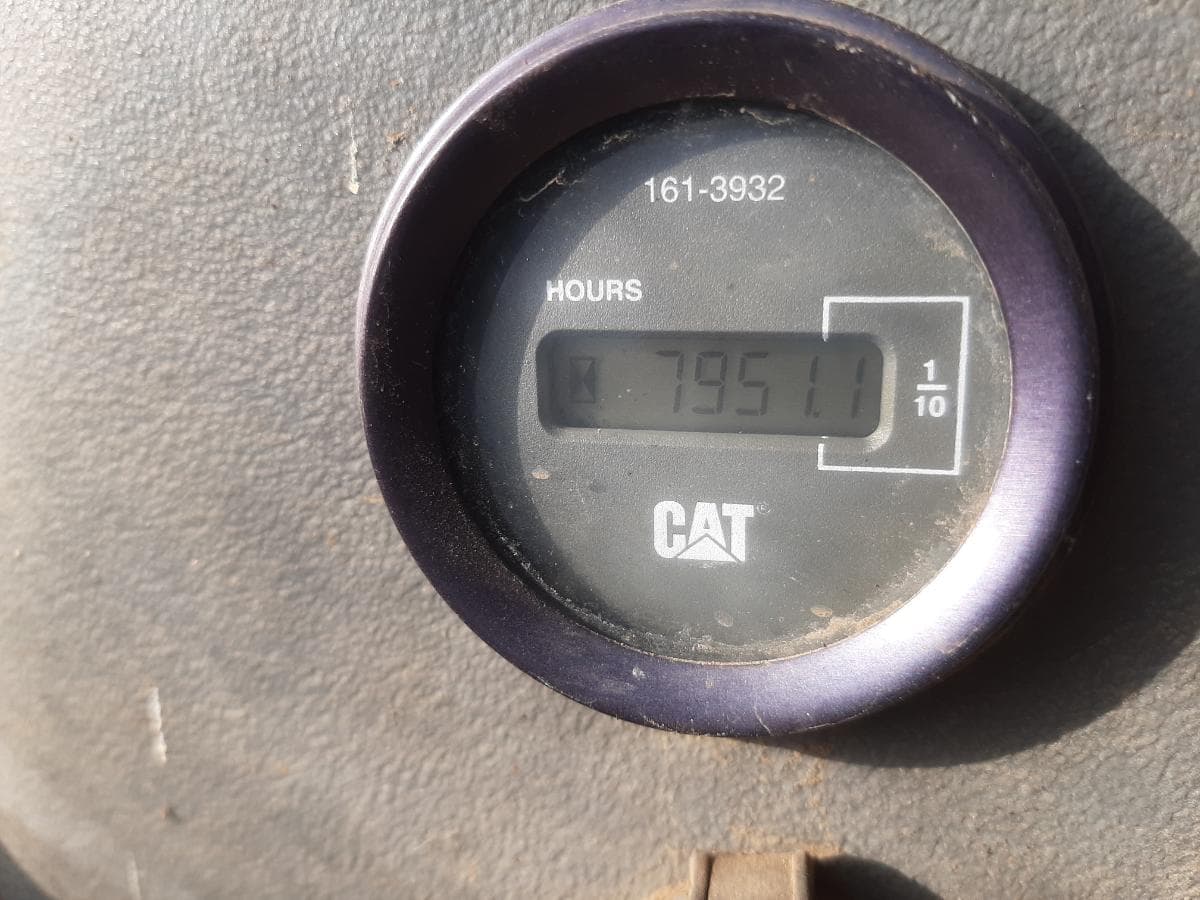 Retroescavadora CAT 428C · Ano 2001 — image 14