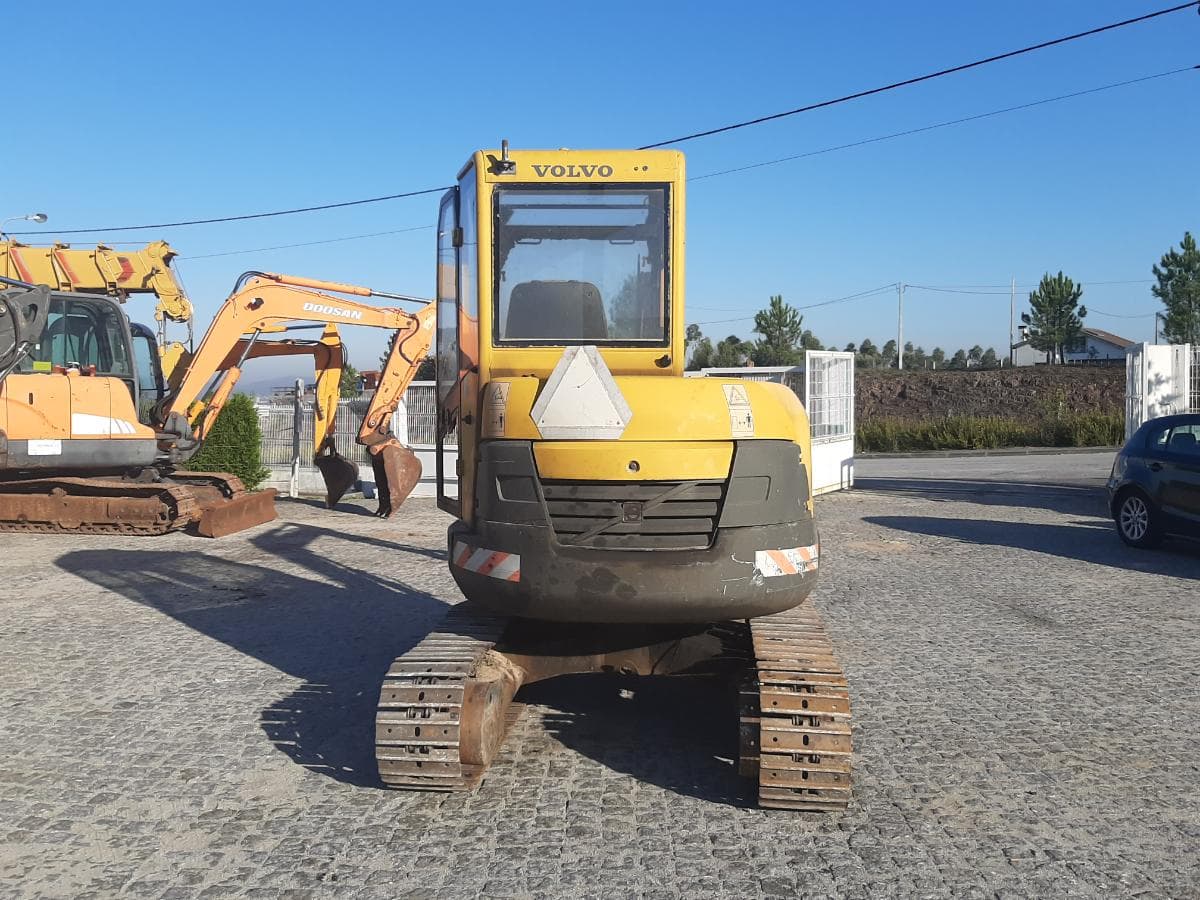 Mini Giratória Volvo ECR 38 · Ano 2007 — imagem 4