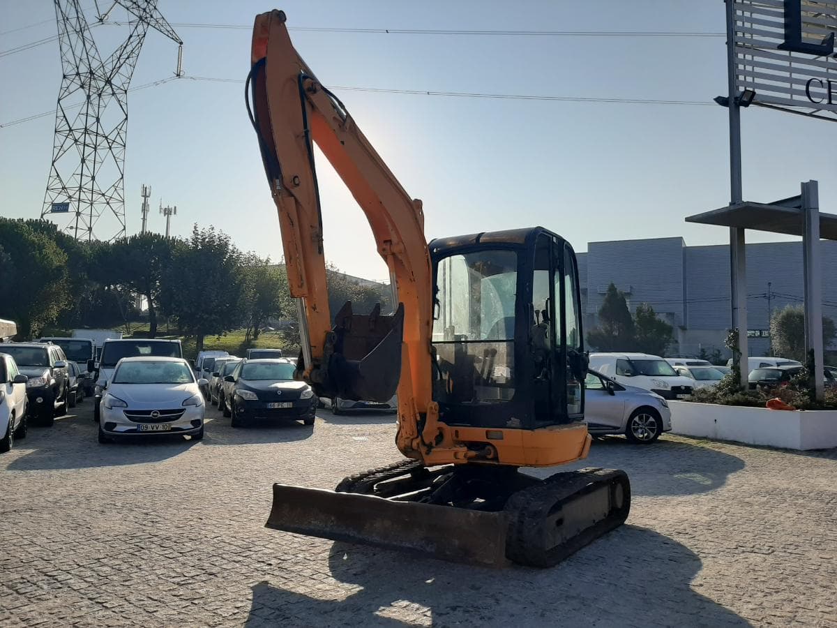 Mini Giratória JCB 8035 · Ano 2008 — imagem 2