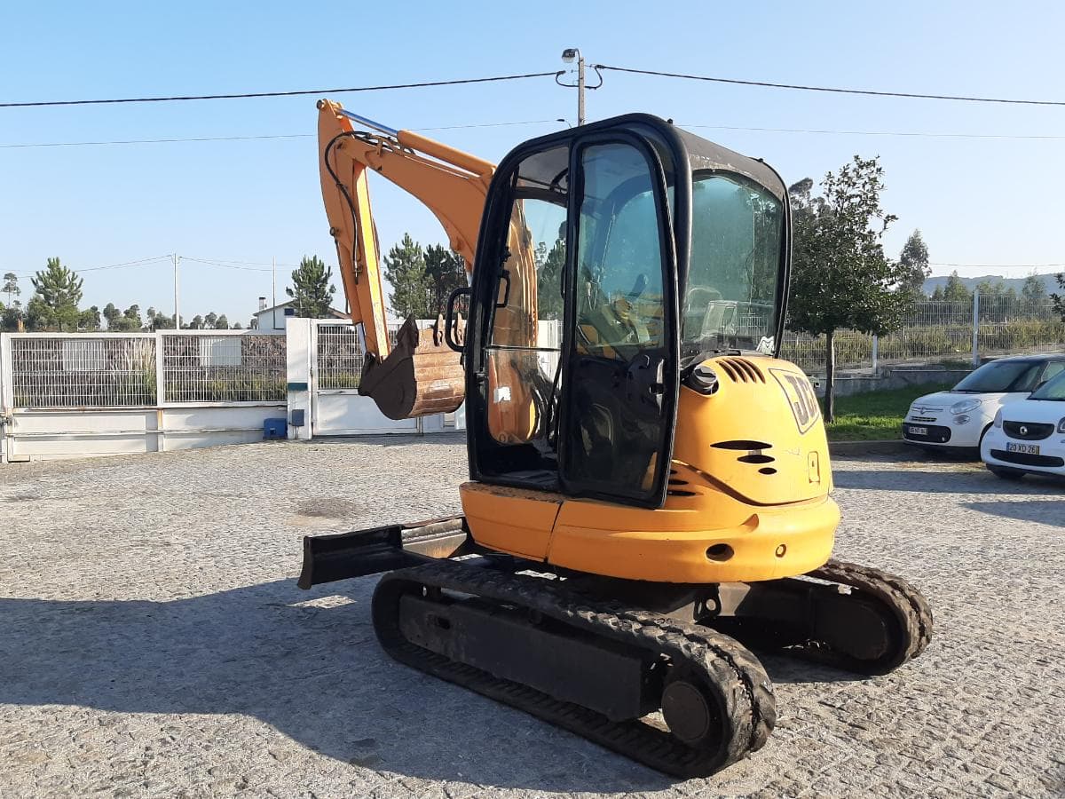 Mini Giratória JCB 8035 · Ano 2008 — imagem 5