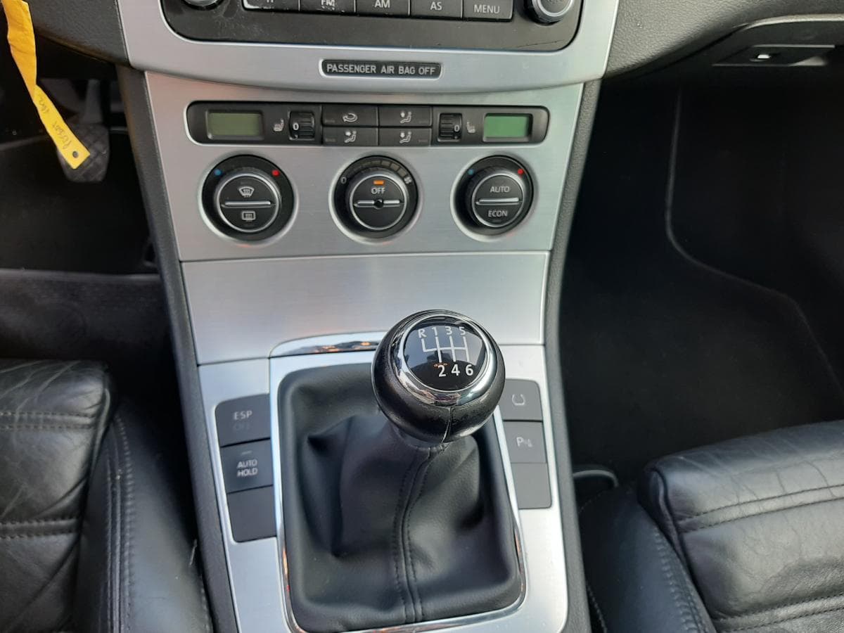 Volkswagen Passat 2.0 TDI · Ano 2005 — imagem 12