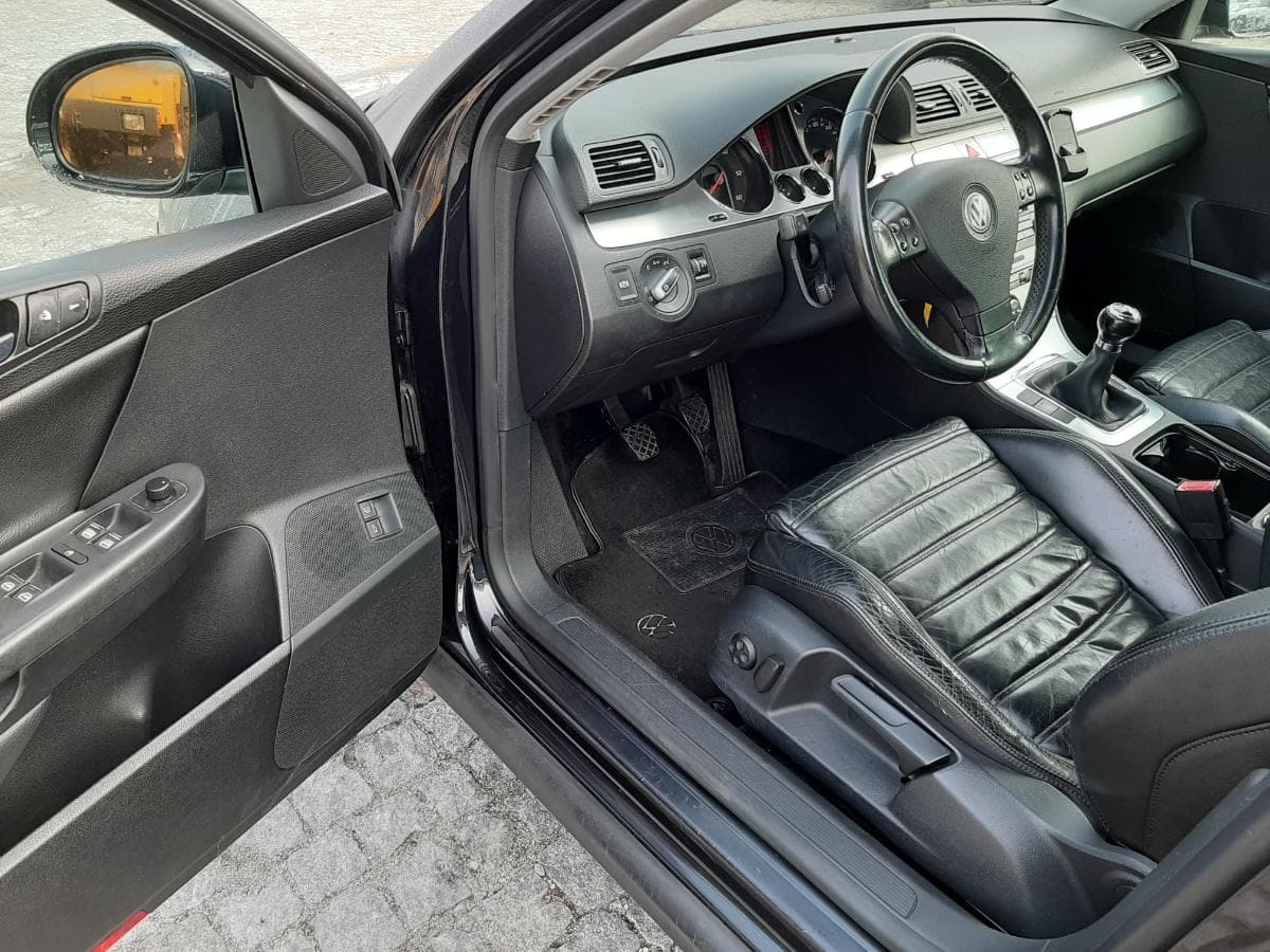 Volkswagen Passat 2.0 TDI · Ano 2005 — imagem 11