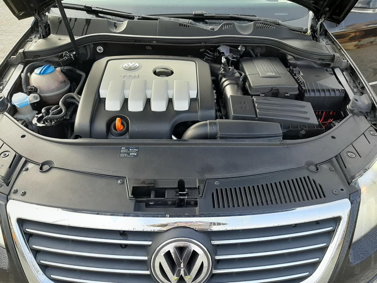 Volkswagen Passat 2.0 TDI · Ano 2005 — imagem 23