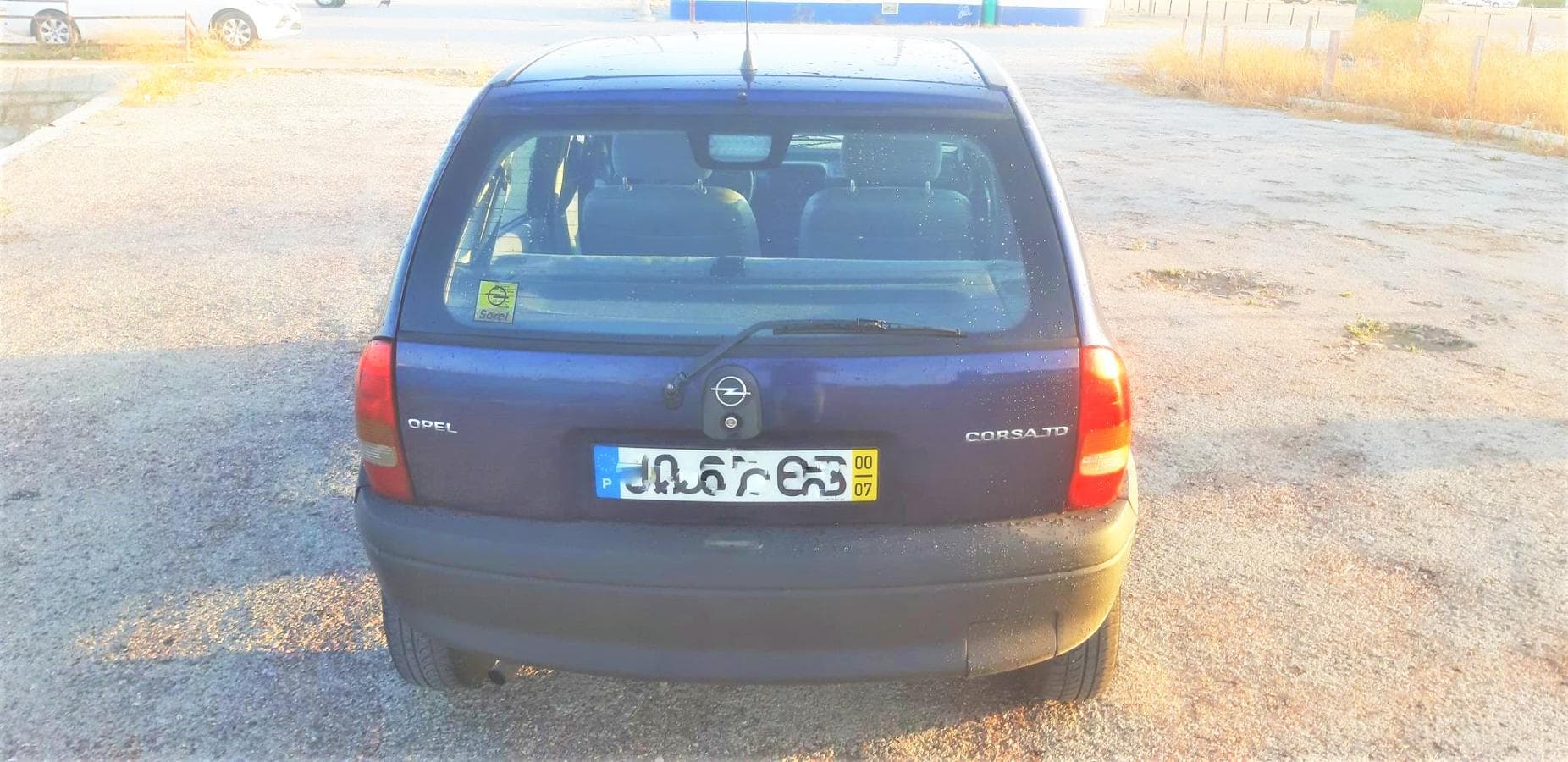 Opel Corsa 15 TD — imagem 4