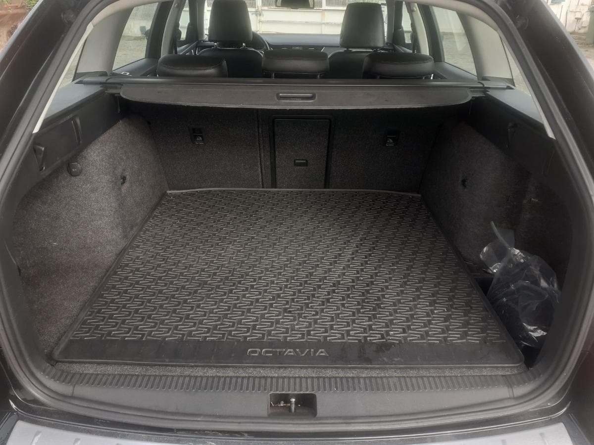 Skoda Otávia 1.6 TDI · Ano 2015 — imagen 8