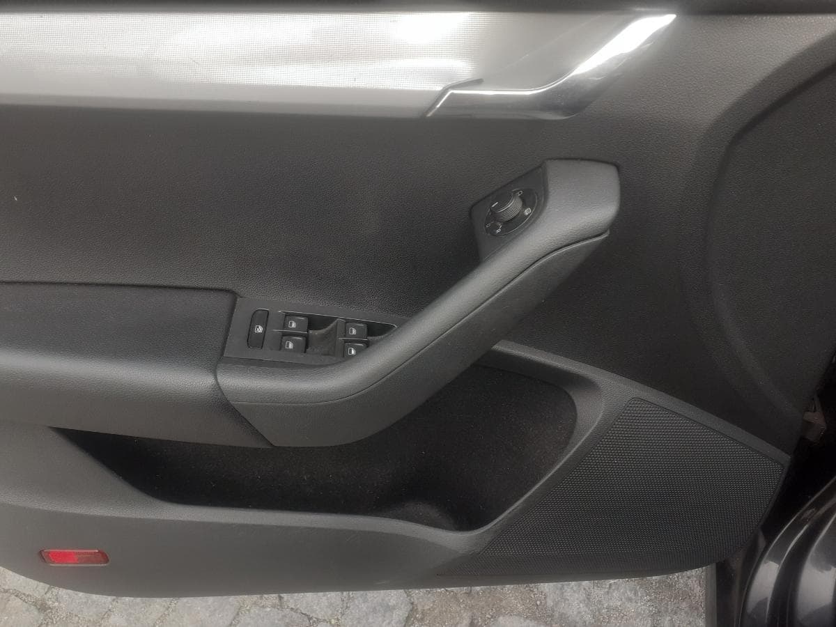 Skoda Otávia 1.6 TDI · Ano 2015 — imagen 16