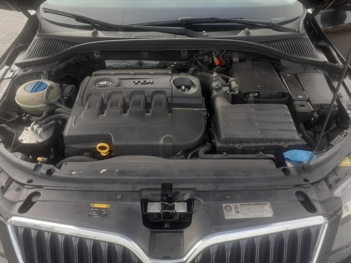 Skoda Otávia 1.6 TDI · Ano 2015 — imagen 21