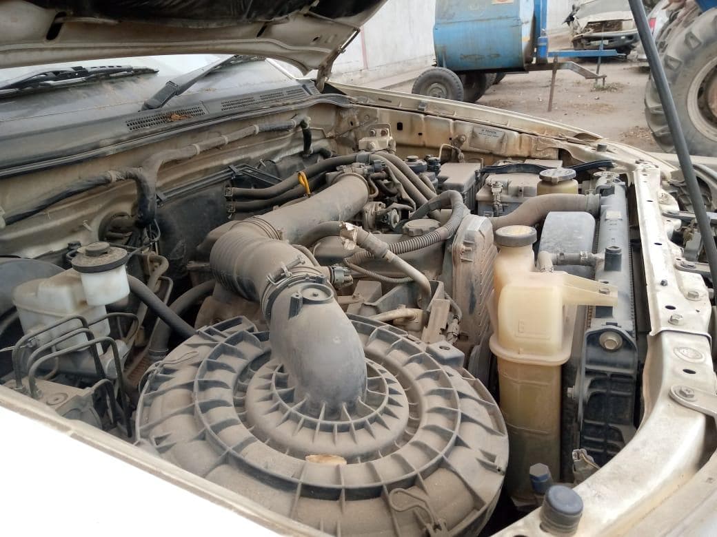 Toyota Hilux 3.0 D4D Dupla cabine 4X2 · — imagem 11