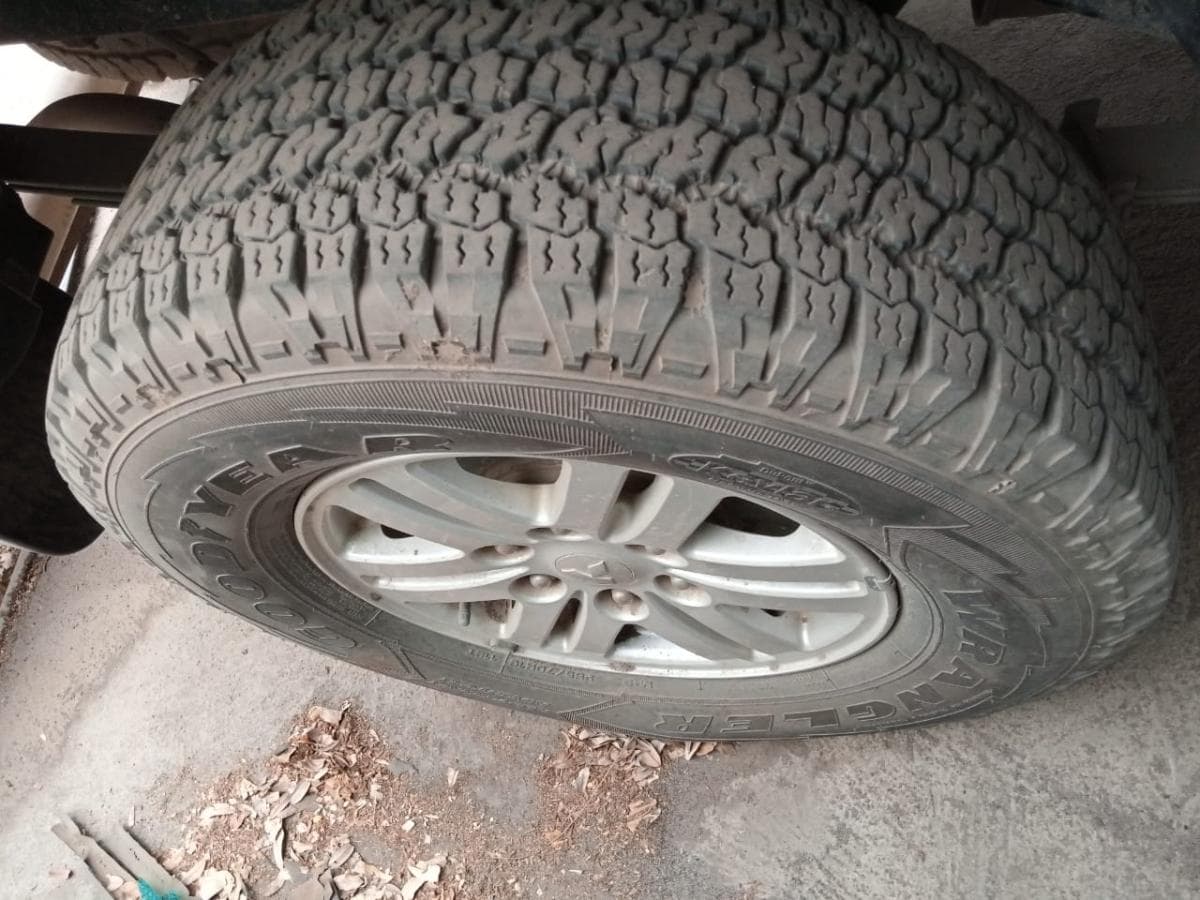 Mitsubishi L200 2.5 GL 4 X 4 Dupla cabine · — imagem 4