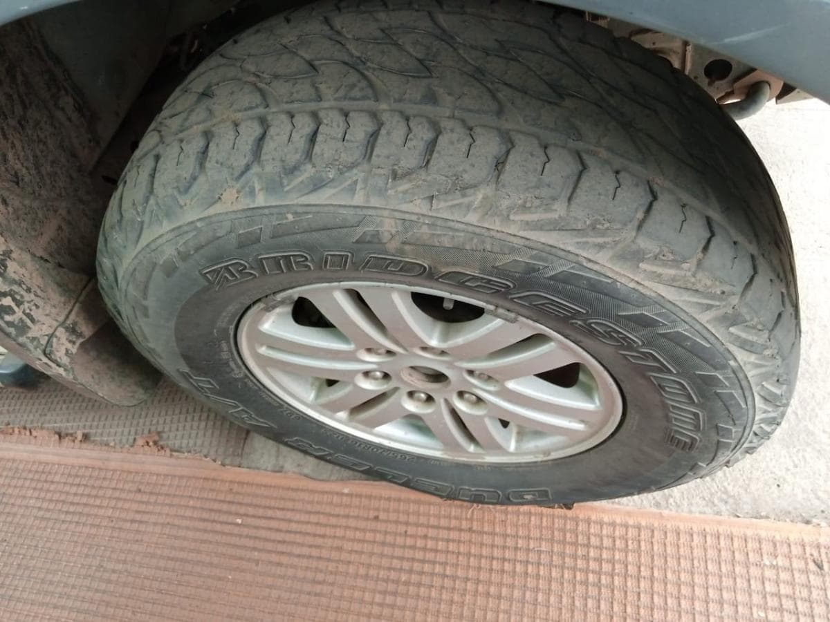 Mitsubishi L200 2.5 GL 4 X 4 Dupla cabine · — imagem 6