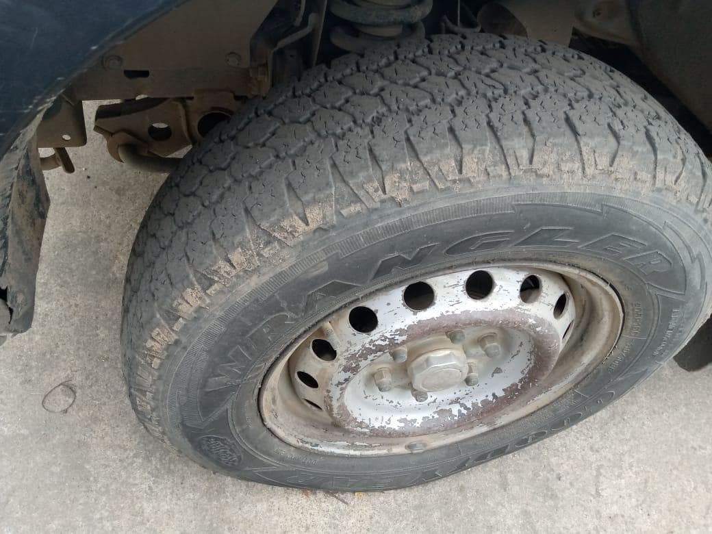 Mitsubishi L200 2.5 GL 4 X 4  · — imagen 16