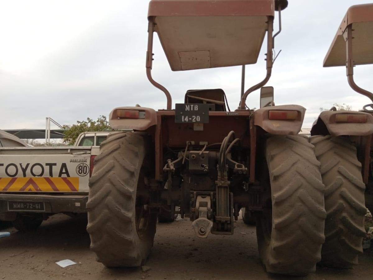 Tractor Foton FT 704  · — imagem 2