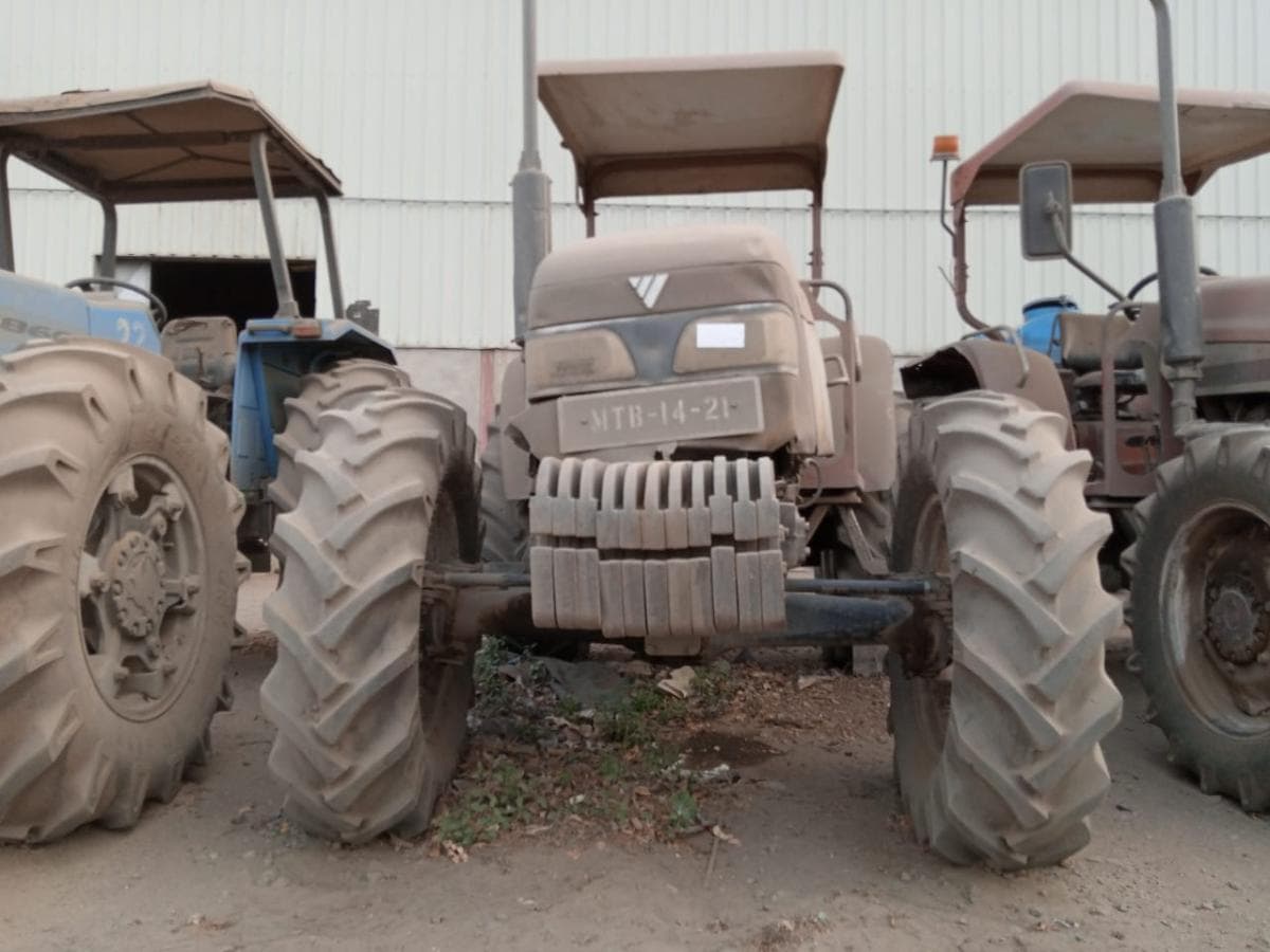 Tractor Foton FT 704  · — imagem 3