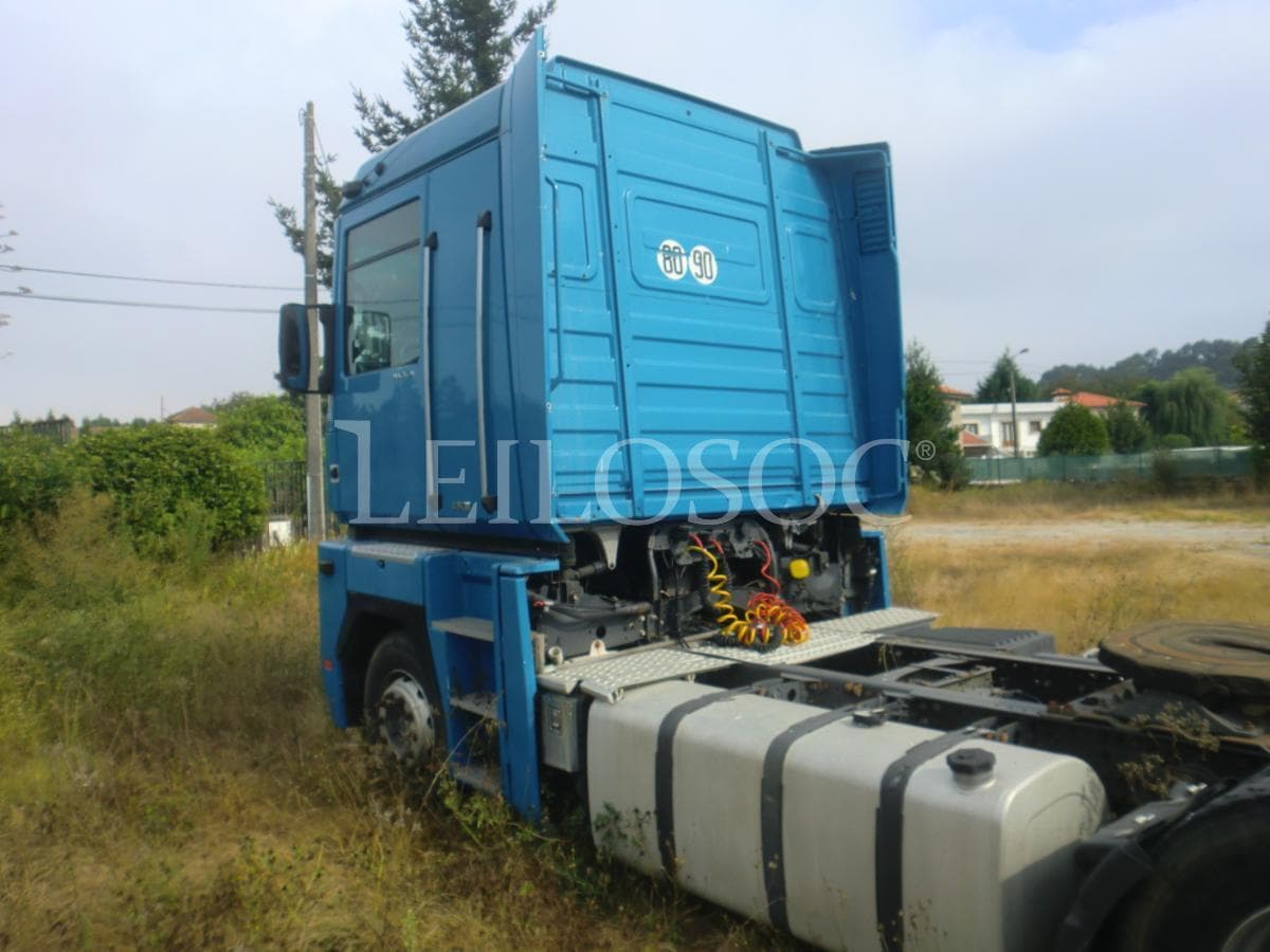 RENAULT MAGNUM 48DXI — imagem 2