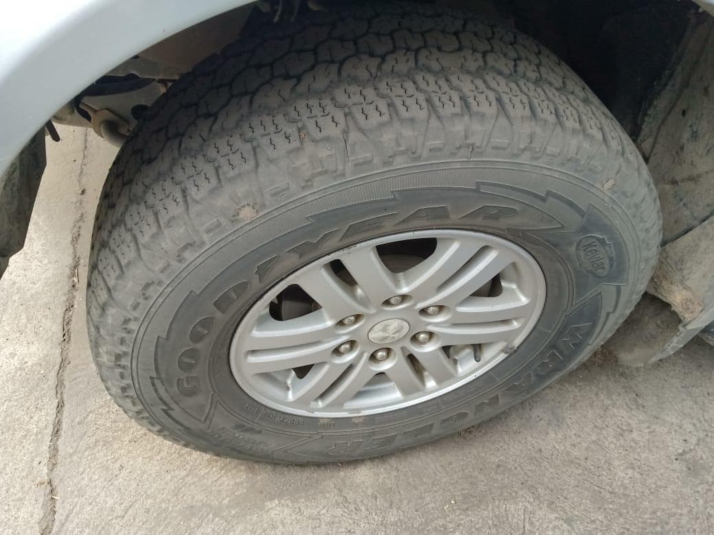 Mitsubishi L200 2.5 Di-D  GLS 4x4 · — image 7