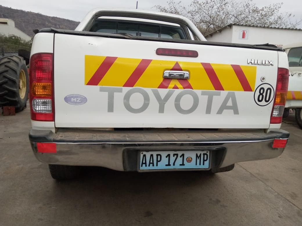 Toyota Hilux 3.0 D4D 4X2 dupla cabine · — imagem 7