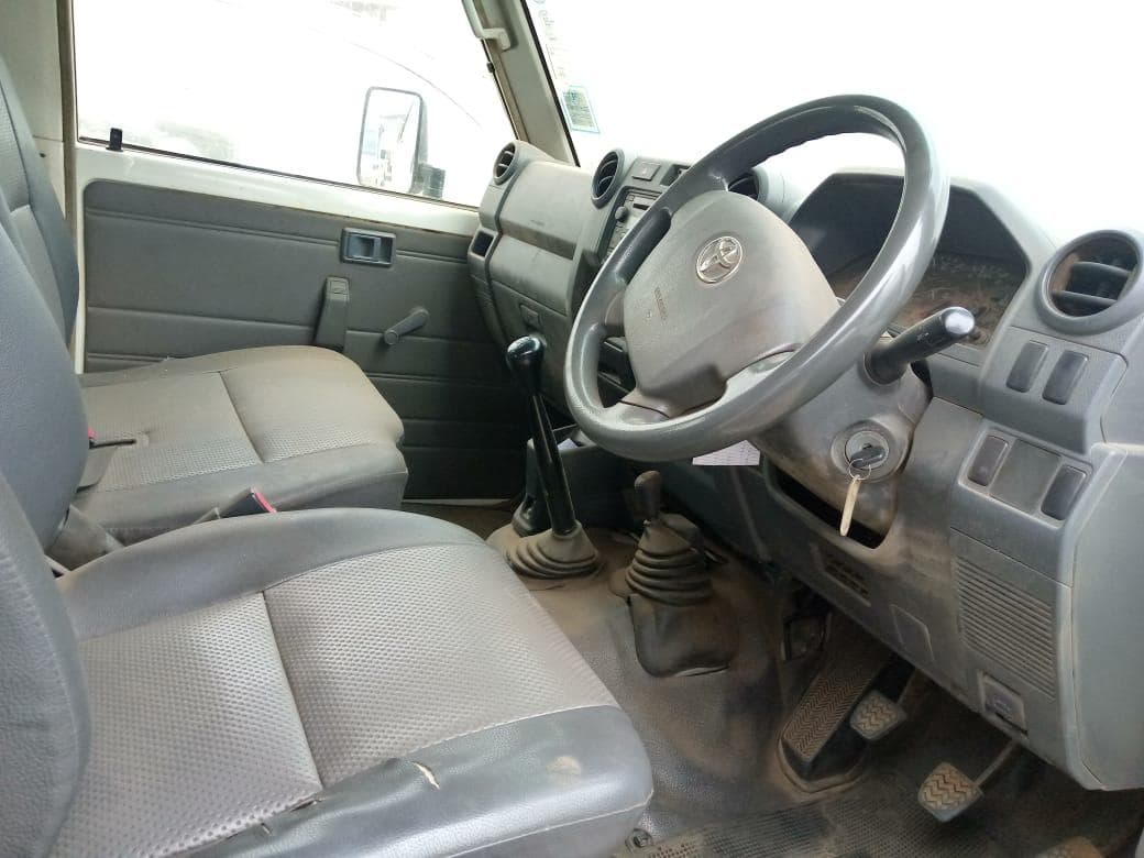 Toyota Land Cruiser  HARDTOP 4.2D 4x4 · — imagem 6
