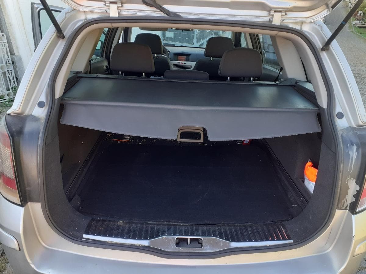 Opel Astra Caravan 1.3 CDTI · Ano 2007 — imagem 9