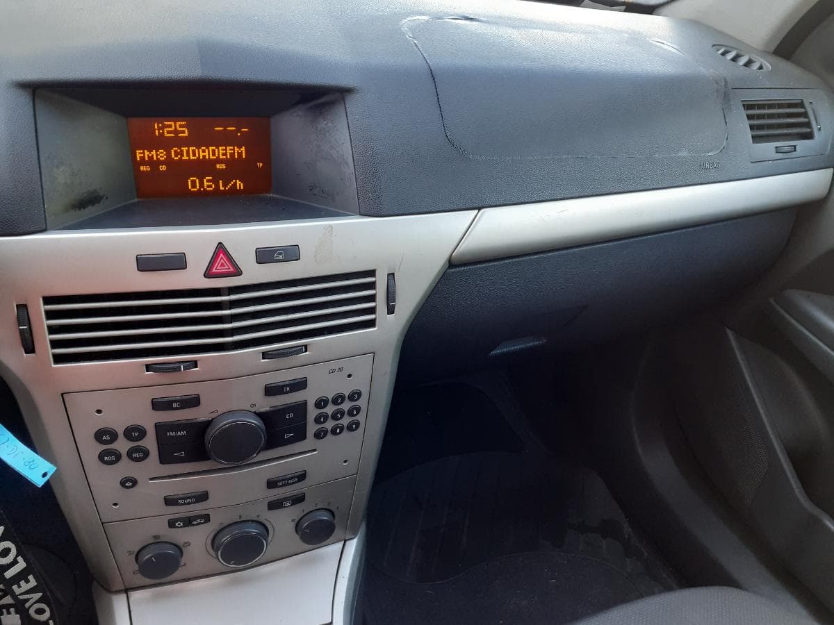 Opel Astra Caravan 1.3 CDTI · Ano 2007 — imagem 16