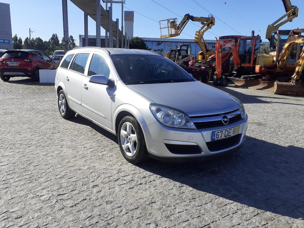 Opel Astra Caravan 1.3 CDTI · Ano 2007 — imagem 1