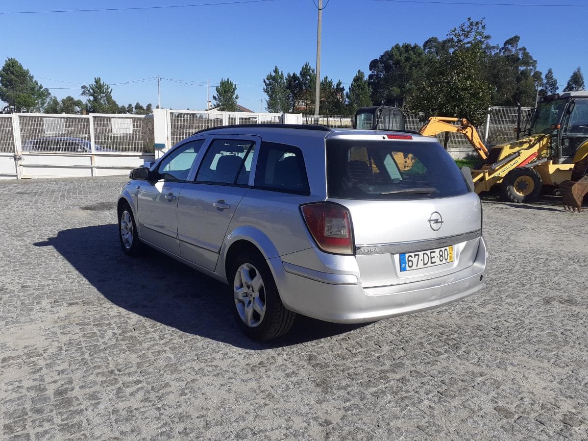 Opel Astra Caravan 1.3 CDTI · Ano 2007 — imagem 6