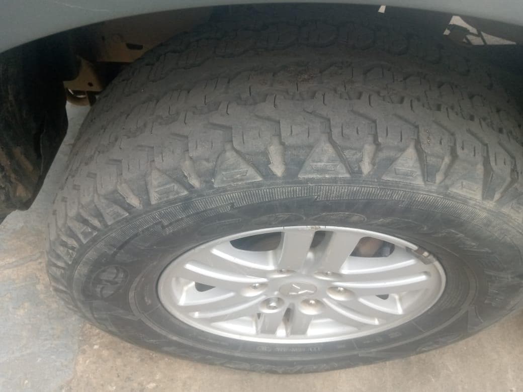 Mitsubishi L200 2.5 GL dupla cabine 4 X 4 · — imagem 10