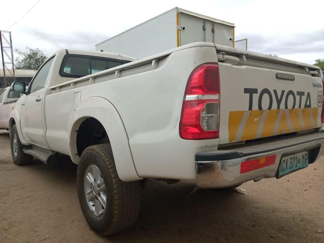 Toyota Hilux 3,0 D4D 4X2 cabine simples · — imagen 8