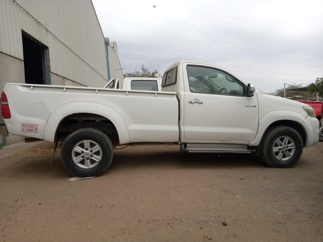 Toyota Hilux 3,0 D4D 4X2 cabine simples · — imagen 11