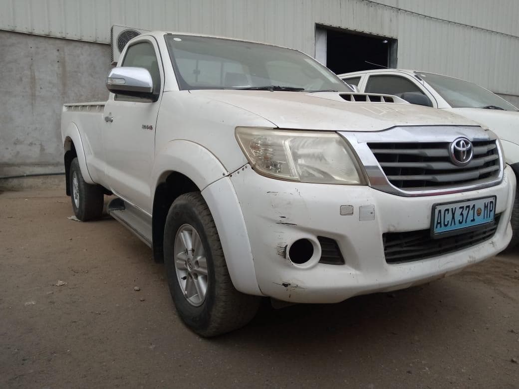 Toyota Hilux 3,0 D4D 4X2 cabine simples · — imagen 2