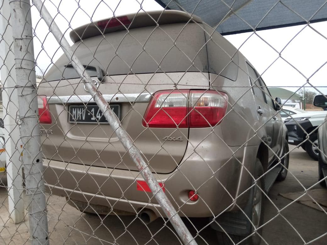 Toyota Fortuner 4WD  · — imagen 5