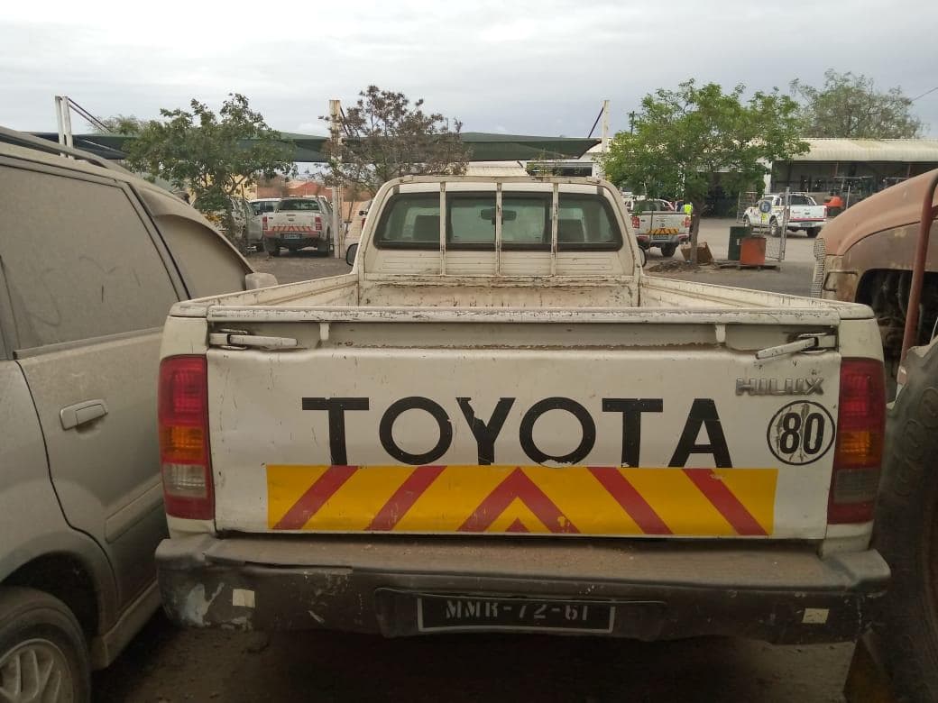 Toyota Hilux  · — imagem 3