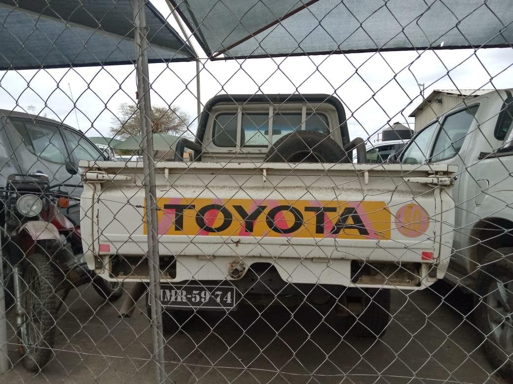 Toyota Land Cruiser OFF ROAD PICK-UP 4X4 · — imagem 10