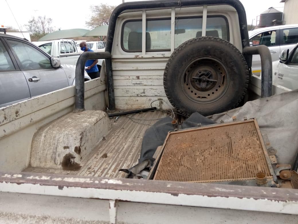 Toyota Land Cruiser OFF ROAD PICK-UP 4X4 · — imagem 11
