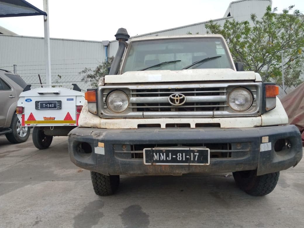 Toyota Land Cruiser OFF ROAD PICK UP 4X4 · — imagem 3