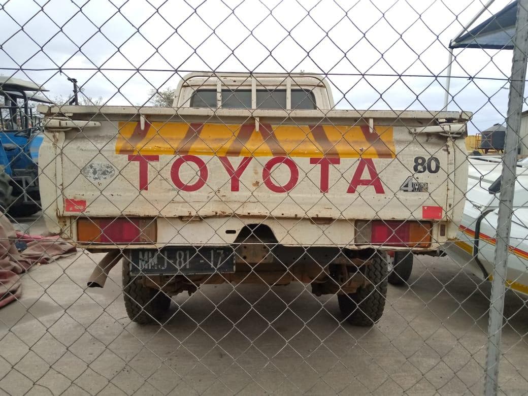Toyota Land Cruiser OFF ROAD PICK UP 4X4 · — imagem 12