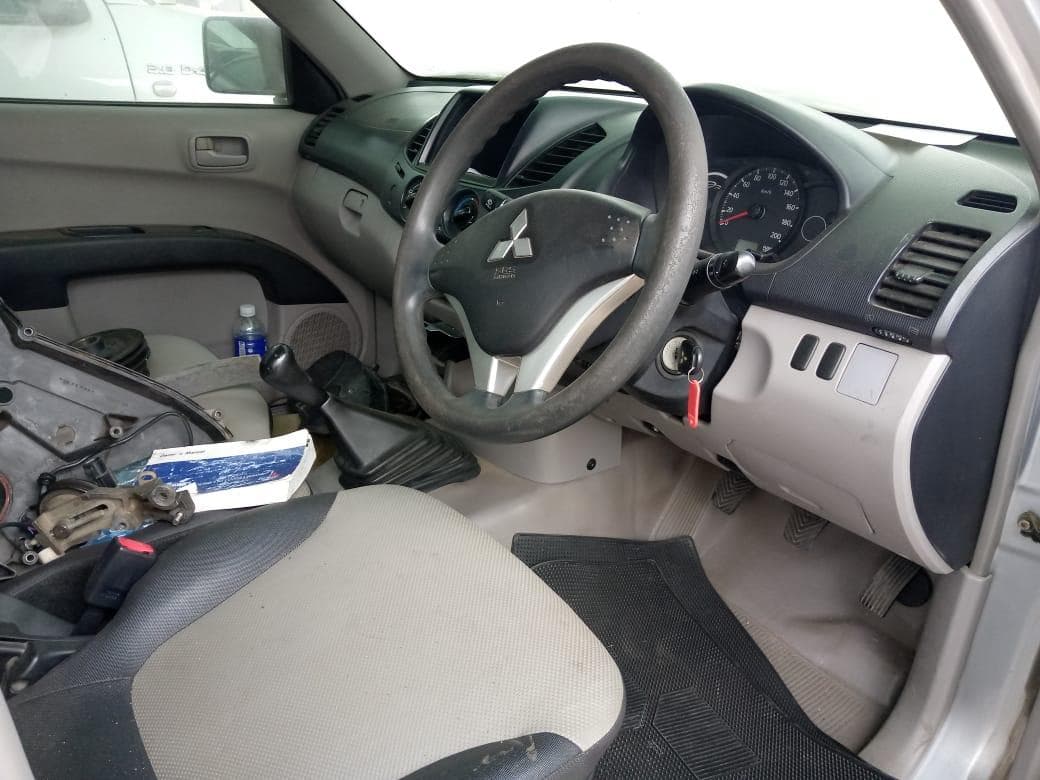 Mitsubishi L200 · — imagen 9
