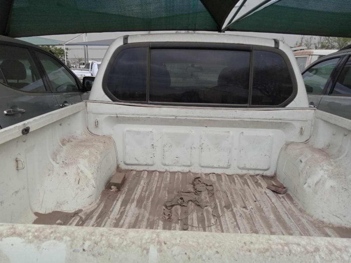 Mitsubishi L200 · — image 10