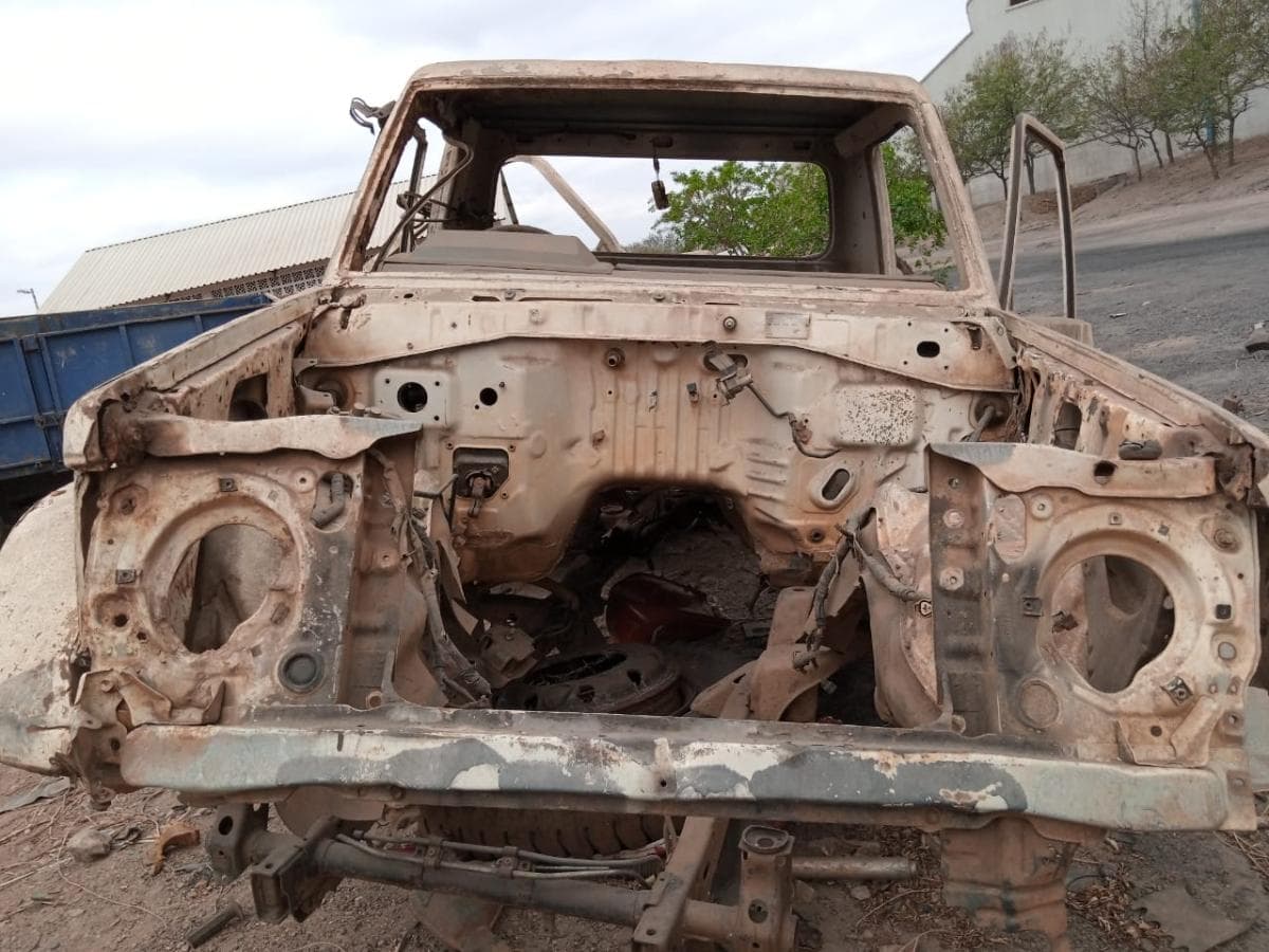 Chassi Toyota Land Cruiser 4X4 OFF ROAD-PICK UP 4x4 ·