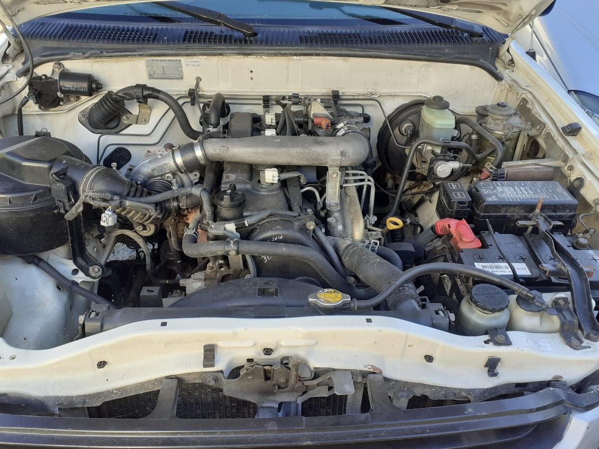 Toyota Hilux · Cabine Dupla · Ano 2005 — imagem 18