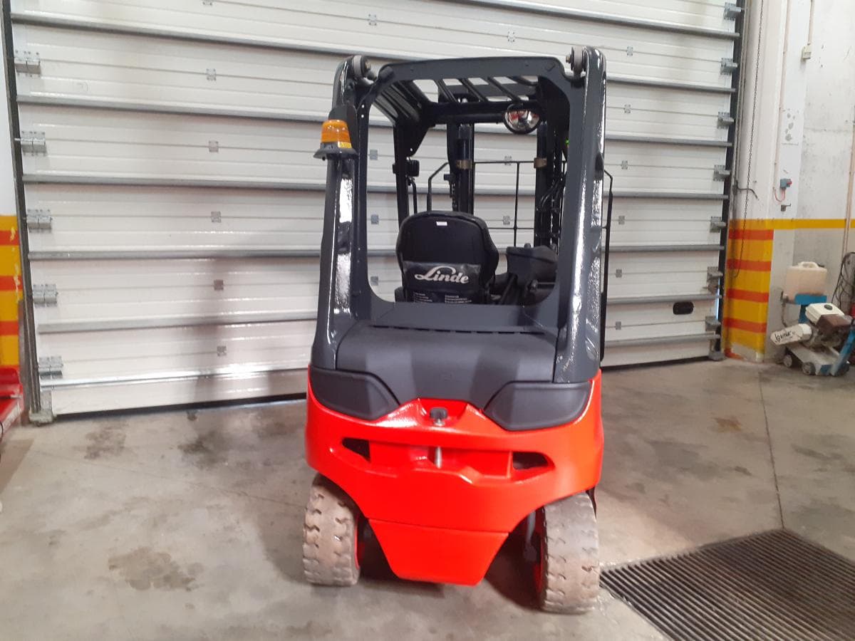Empilhador Elétrico Linde E25-01 · Ano 2012 — imagem 5
