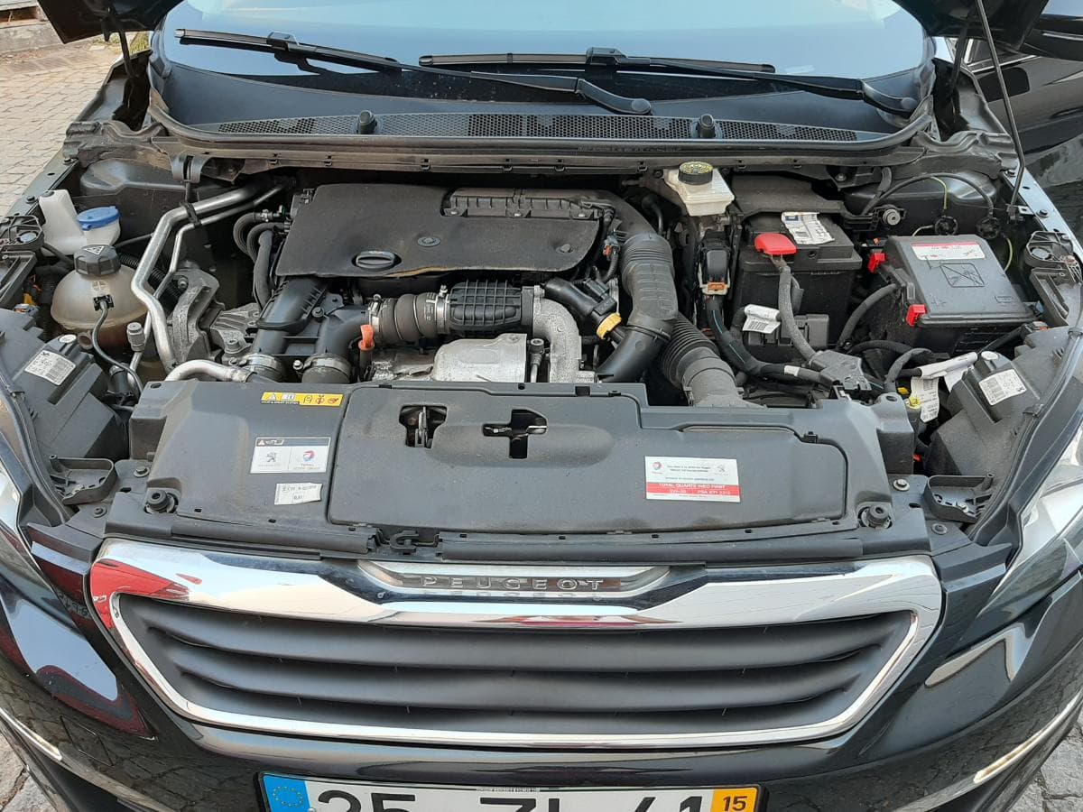 Peugeot 308 1.6 Blue HDI · Ano 2015 — imagen 27