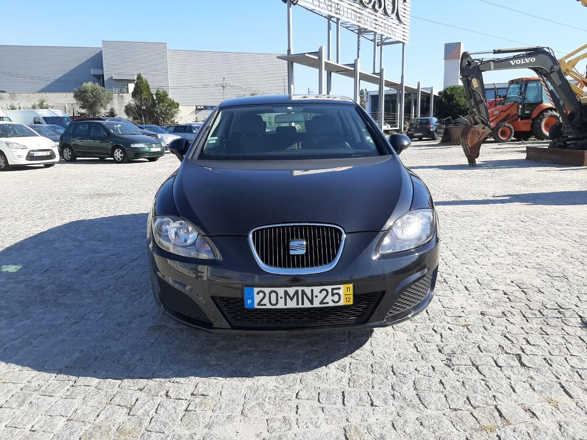 Seat Leon 1.6 TDI · Ano 2011 — imagem 2