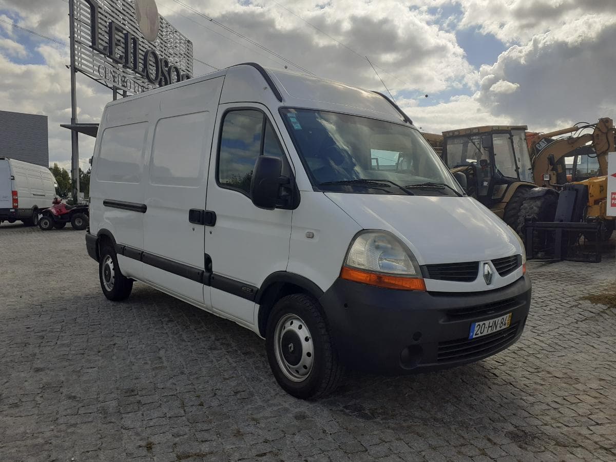 Renault Master 2.5 DCI · Ano 2009 — imagem 1