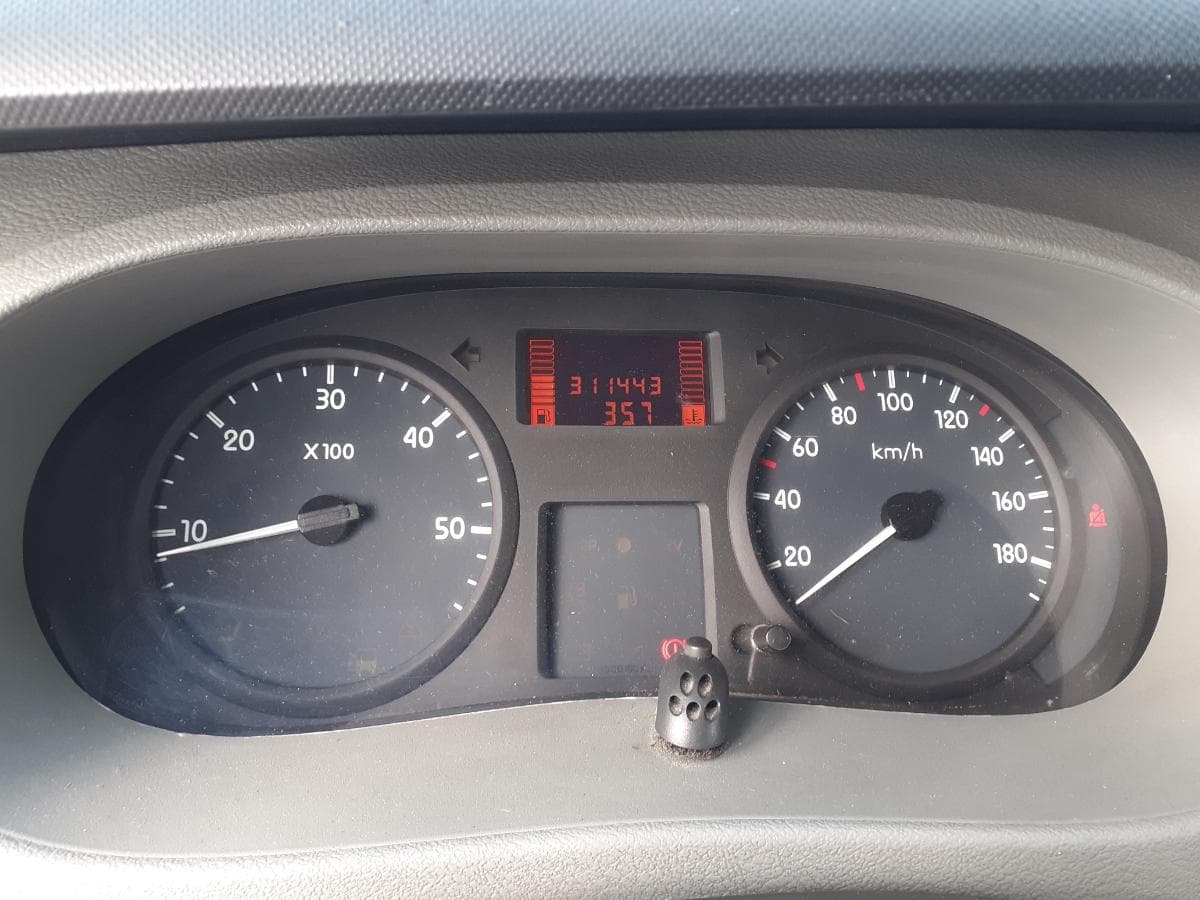 Renault Master 2.5 DCI · Ano 2009 — imagem 13