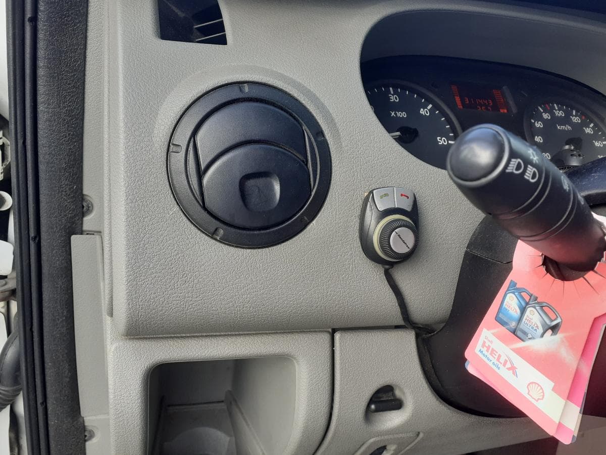 Renault Master 2.5 DCI · Ano 2009 — imagem 15