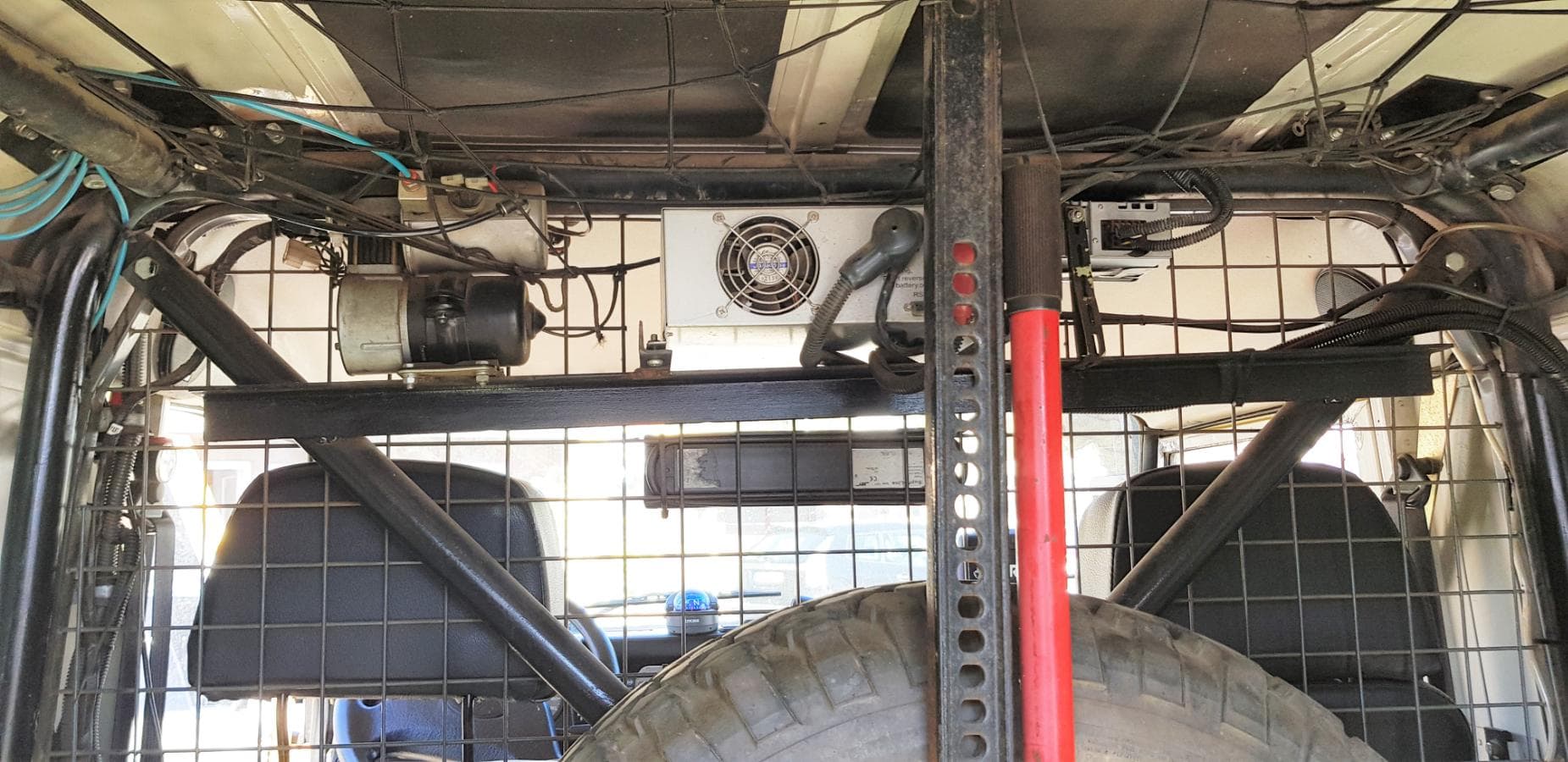 Land Rover Defender 90 TD5 — imagem 29