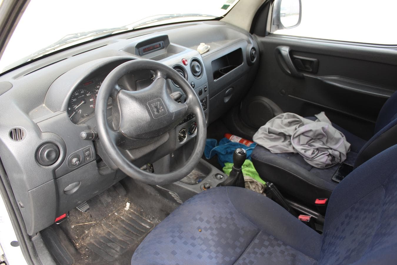 Peugeot Partner 1.6 HDI — imagen 9