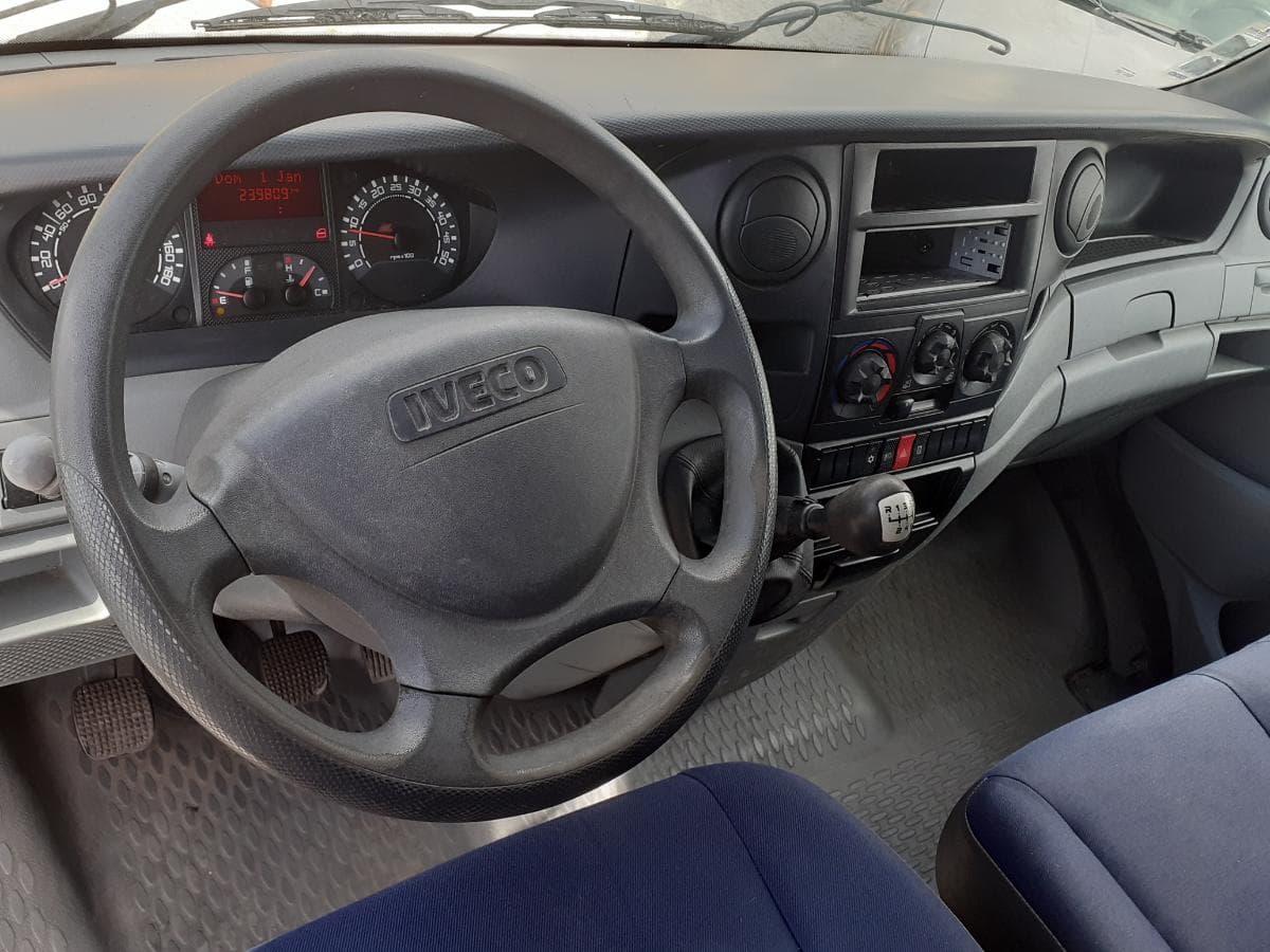 Iveco Daily 35C18V · Ano 2008 — imagem 10