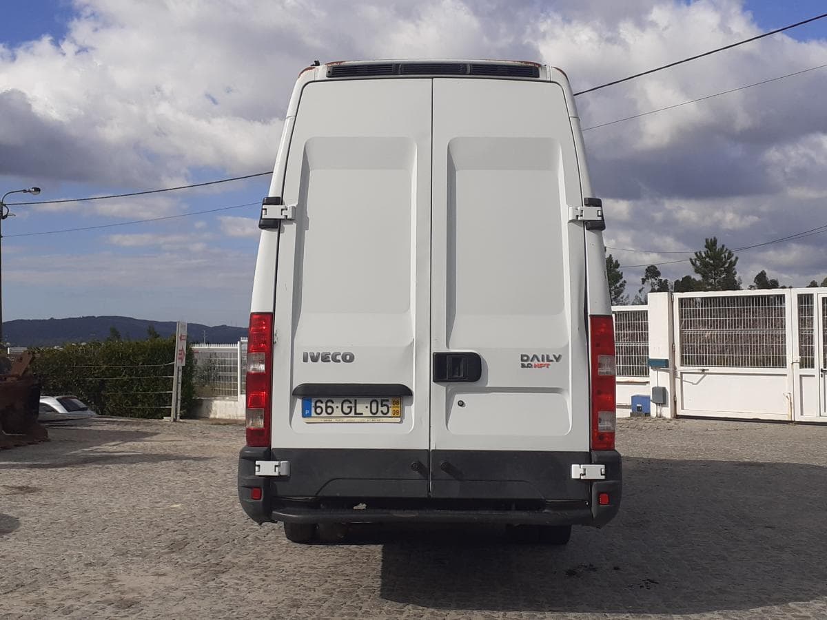Iveco Daily 35C18V · Ano 2008 — imagem 5